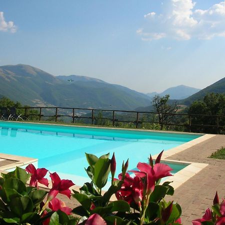 Agriturismo Roccagelli Vallo di Nera Bagian luar foto