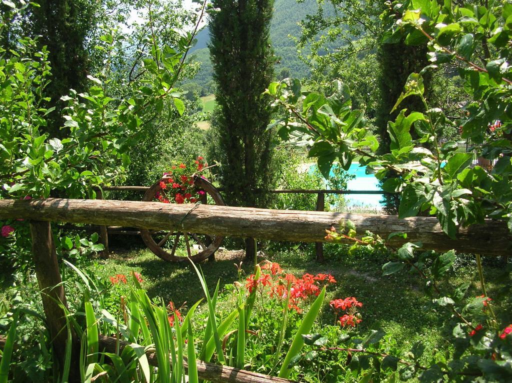 Agriturismo Roccagelli Vallo di Nera Bagian luar foto