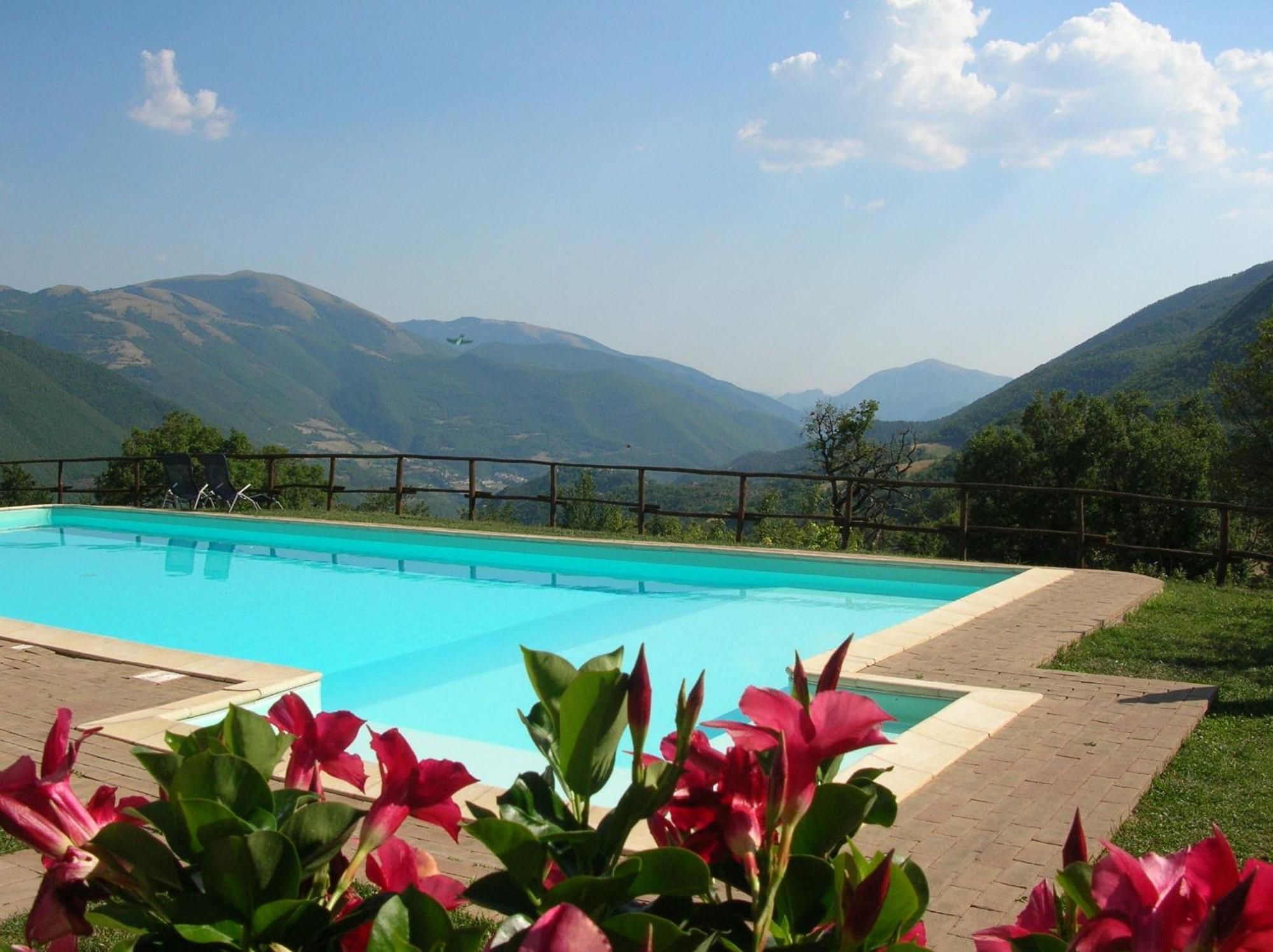 Agriturismo Roccagelli Vallo di Nera Bagian luar foto