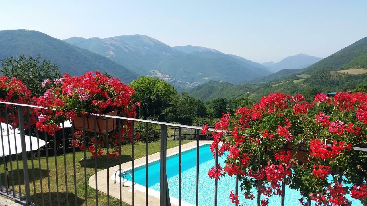 Agriturismo Roccagelli Vallo di Nera Bagian luar foto